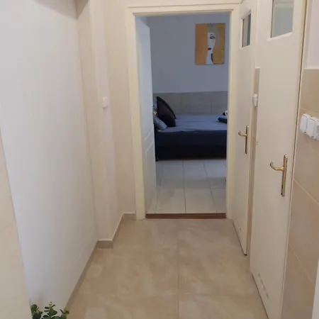 Appartement Adam *