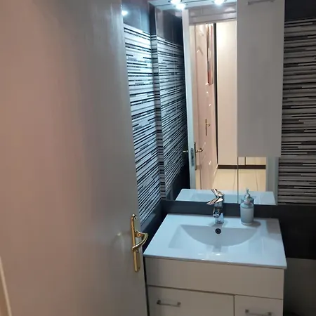 Adam Appartement *