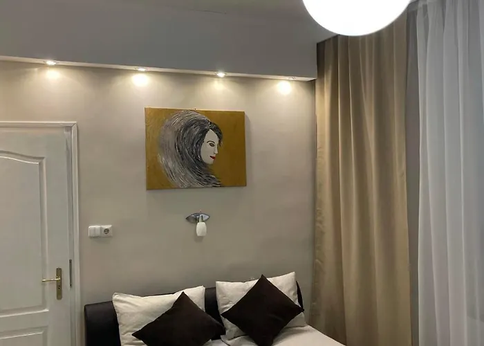 Apartment Adam